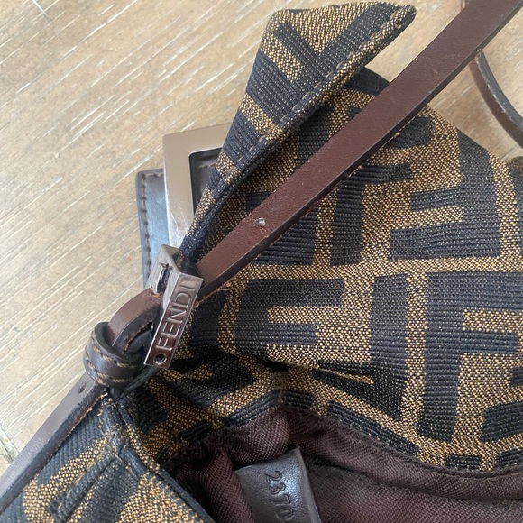 Fendi Zucca Baguette - Picture 9 of 9